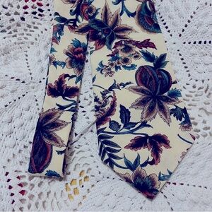 VTG “BASS” EXOTIC FLORAL Tie - 100% Cotton - No Stains No Rips - Stunning Unisex